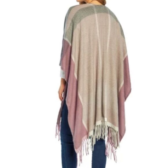 Woolrich textured plaid cozy blanket wrap with fringe trim - Picture 2 of 7